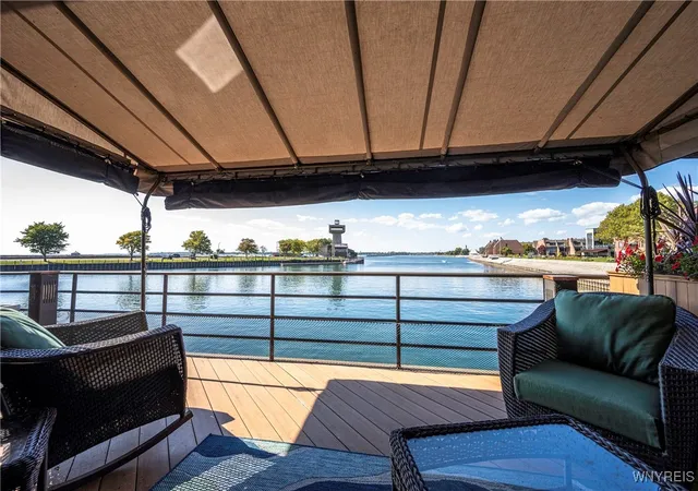 2nd image of 300 Rivermist Dr, Buffalo, NY 14202 | MLS# B1639159