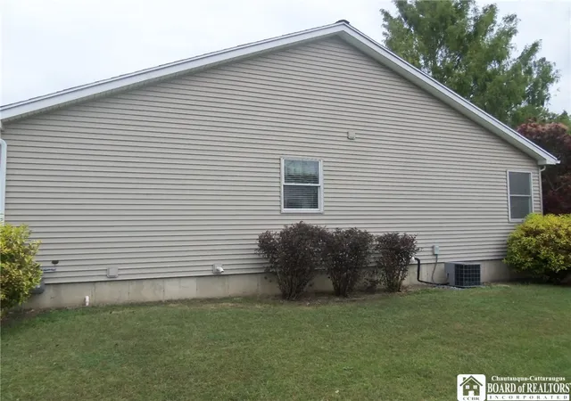 3rd image of 5 Pleasant Ave, Pomfret, NY 14063 | MLS# R1640683