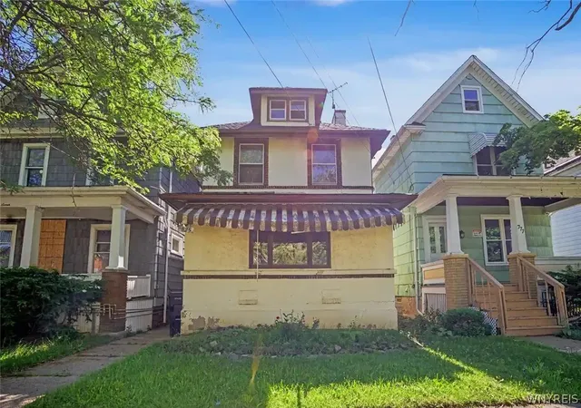 Photo 1 of Sale Pending at 825 15th Street, Niagara Falls, NY 14301 | MLS# B1639660 | Listing updated on 2026-07-21