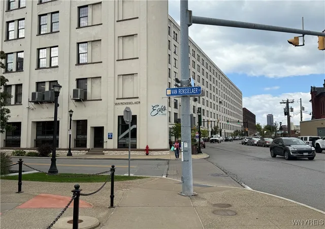 2nd image of 712 Perry St, Buffalo, NY 14210 | MLS# B1640900