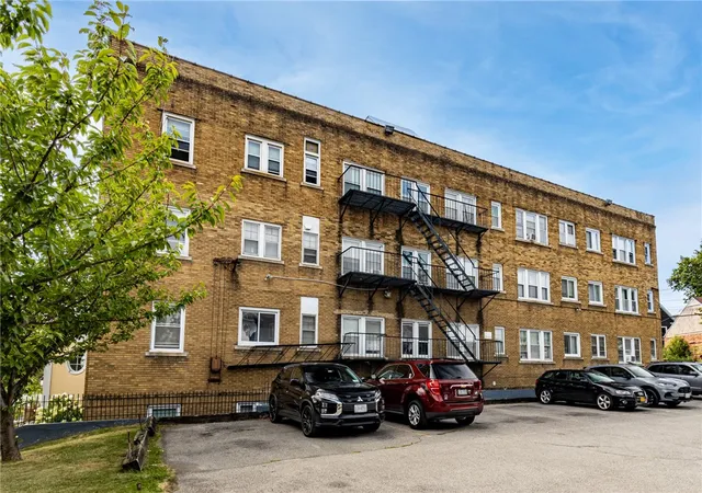 Homes for sale in Rochester, NY | 189-199 Lake Ave, Rochester, NY 14608 | MLS# R1635659
