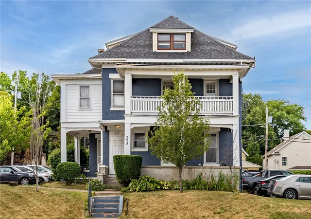 Homes for sale in Rochester, NY | 201 Lake Ave, Rochester, NY 14608 | MLS# R1635126
