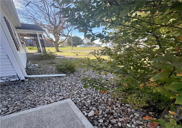 Photo 31 of Sale Pending at 325 Fitch St, Elmira, NY 14901 | MLS# R1642360 | Listing updated on 2025-11-21