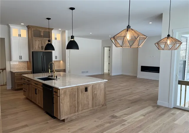 Photo 2 of Single family home for sale at 1202 Lake Point Dr, Webster, NY 14580 | MLS# R1641119 | Listing updated on 2026-07-14