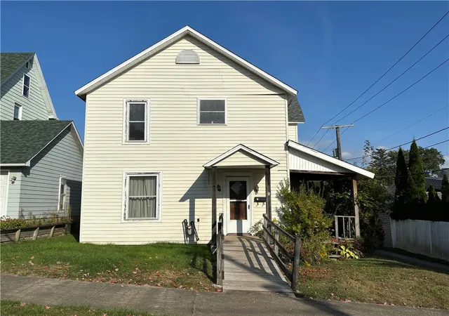 Homes for sale in Kane Boro, PA | 8 South Edgar St, Kane Boro, PA 16735 | MLS# R1642621