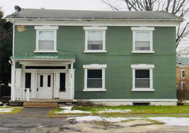 1st image of 100 Broad St, Lyons, NY 14489 | MLS# R1643091