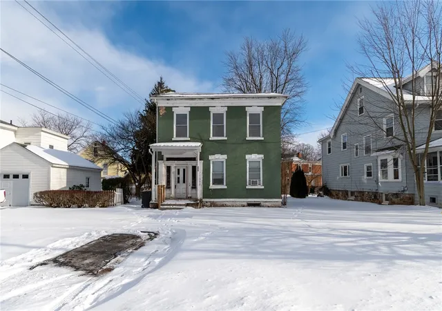 2nd image of 100 Broad St, Lyons, NY 14489 | MLS# R1643091