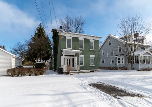 Listing Photo 3 - Condo for sale in building located at 100 Broad St, Lyons, NY 14489
