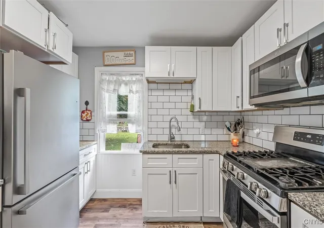 Photo 4 of Single family home for sale at 1387 County Route 9, Fulton, NY 13069 | MLS# S1643311 | Listing updated on 2026-07-27