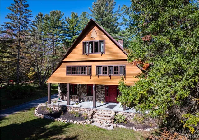 Homes for sale in Forestport, NY | 996 Lone Pine Dr, Forestport, NY 13338 | MLS# S1643855