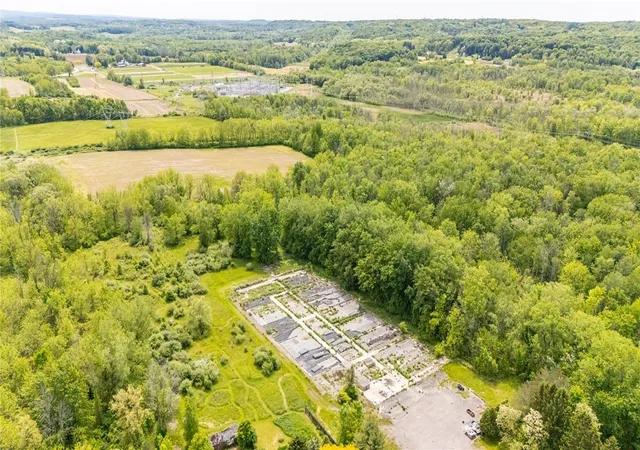 5th image of 23 Pannell Cir, Perinton, NY 14450 | MLS# R1602436