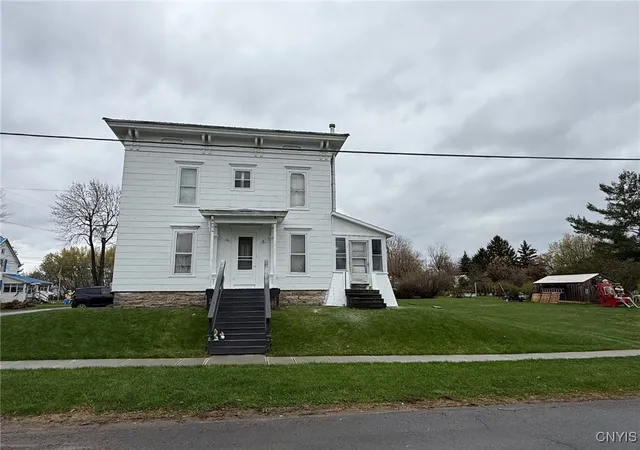 3rd image of 409 Franklin St, Hammond, NY 13646 | MLS# S1645306