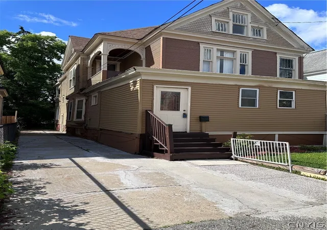 Listing Photo 4 - Condo for sale in building located at 123 W Pleasant Ave, Syracuse, NY 13205