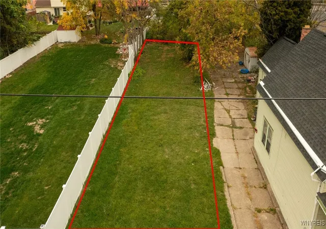 Photo 3 of Sale Pending at 392 Herman St, Buffalo, NY 14211 | MLS# B1641751 | Listing updated on 2026-06-04