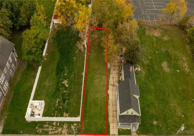 Photo 4 of Sale Pending at 392 Herman St, Buffalo, NY 14211 | MLS# B1641751 | Listing updated on 2026-06-04
