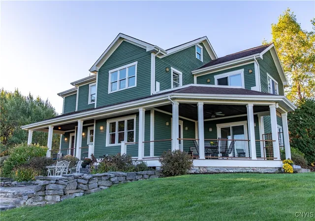 Homes for sale in Cazenovia, NY | 5857 E Lake Rd, Cazenovia, NY 13035 | MLS# S1645977