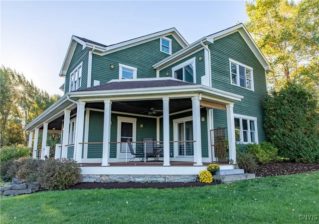 Homes for sale in Cazenovia, NY | 5857 E Lake Rd, Cazenovia, NY 13035 | MLS# S1645977
