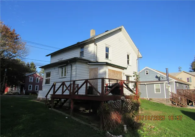 Homes for sale in Lyons, NY | 52 Montezuma St, Lyons, NY 14489 | MLS# R1645771