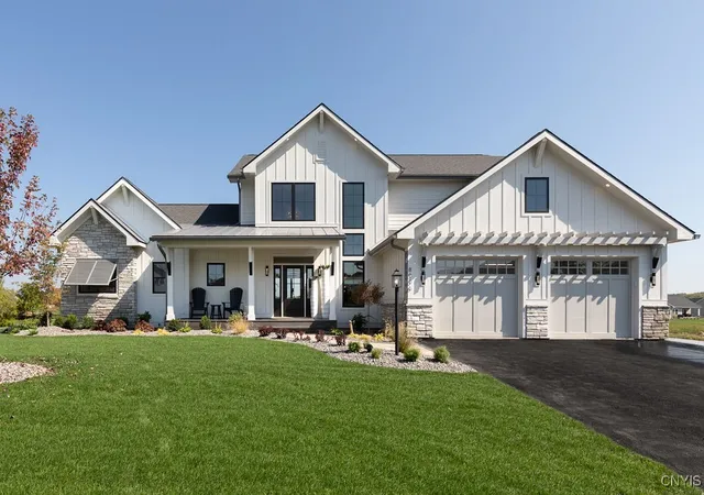 Photo 1 of Single family home for sale at 7040 Whitney Farm Ln, Jamesville, NY 13078 | MLS# S1641063 | Listing updated on 2026-08-04