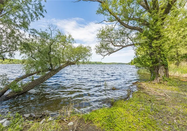 3rd image of 70 Avalon Trl, Webster, NY 14580 | MLS# R1647814