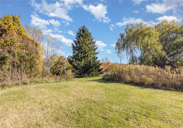 Homes for sale in Fenner, NY | 2690 Bear Swamp Rd, Fenner, NY 13037 | MLS# S1646115