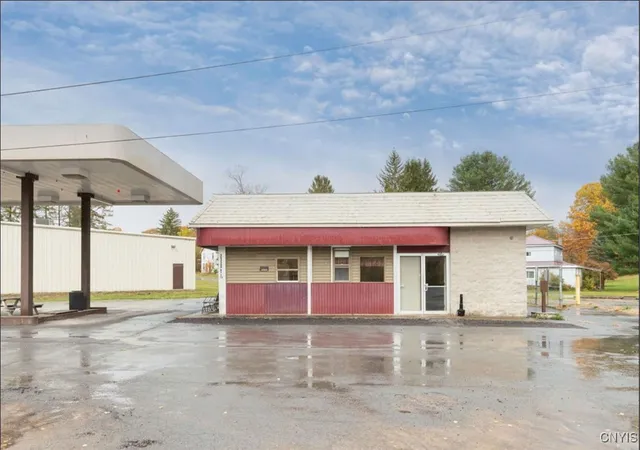 Homes for sale in Albion, NY | 2328 State Route 13, Albion, NY 13302 | MLS# S1647165