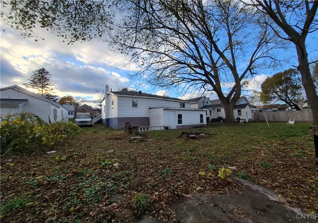 Photo 3 of Sale Pending at 39 E 5th Street, Oswego, NY 13126 | MLS# S1648726 | Listing updated on 2026-03-02