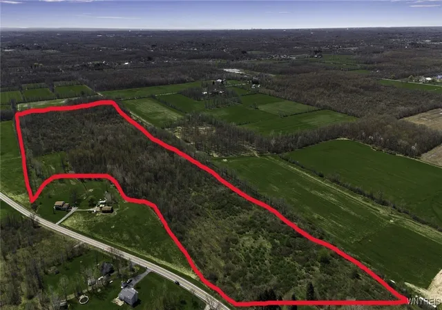 1st image of 6030 Riddle Rd, Royalton, NY 14094 | MLS# B1649405