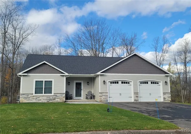 1st image of Lot 31r Longview Cir, Lysander, NY 13027 | MLS# S1649498