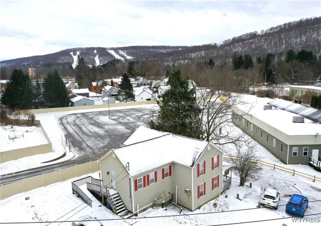 Homes for sale in Ellicottville, NY | 6 Martha St, Ellicottville, NY 14731 | MLS# B1650221
