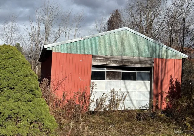 Photo 5 of Sale Pending at 412 Geise Rd, Darien Center, NY 14040 | MLS# B1650523 | Listing updated on 2026-07-27