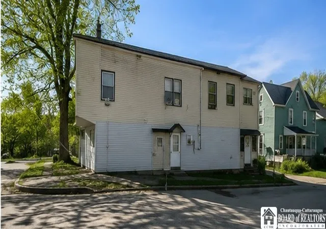 Photo 2 of Sale Pending at 121 Willard St, Jamestown, NY 14701 | MLS# R1650663 | Listing updated on 2026-07-13