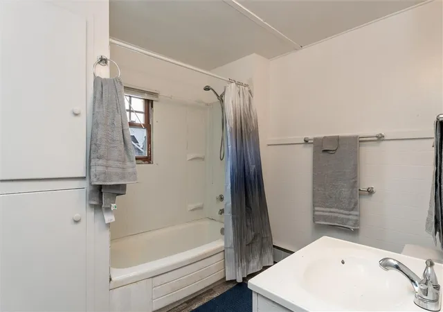 Homes for sale in Rochester, NY | 807 Avenue D, Rochester, NY 14621 | MLS# R1647801