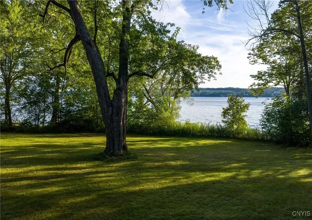 4th image of 1860 W Lake Rd, Skaneateles, NY 13152 | MLS# S1650284