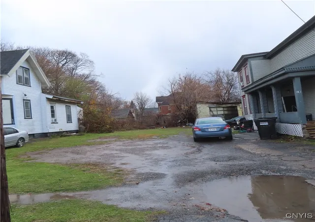 2nd image of 447 Shonnard St, Syracuse, NY 13204 | MLS# S1649715