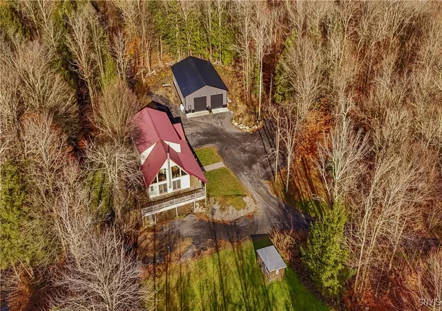 Photo 2 of Single family home for sale at 8483 Edwards Rd, Rome, NY 13440 | MLS# S1650369 | Listing updated on 2026-04-14