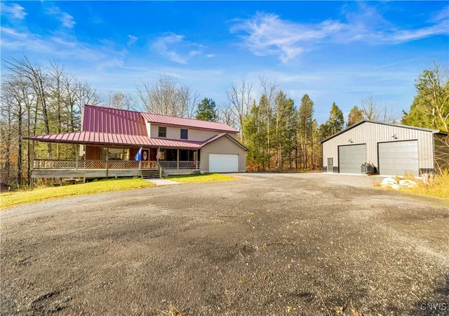 Photo 3 of Single family home for sale at 8483 Edwards Rd, Rome, NY 13440 | MLS# S1650369 | Listing updated on 2026-04-14