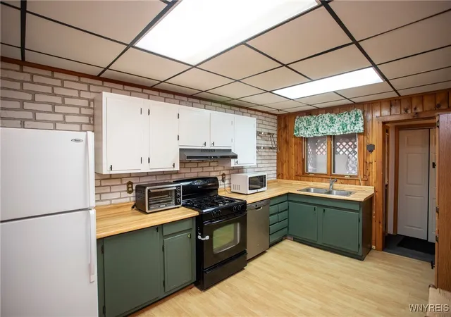 Homes for sale in Ellicottville, NY | 22 Mill St, Ellicottville, NY 14731 | MLS# B1651682