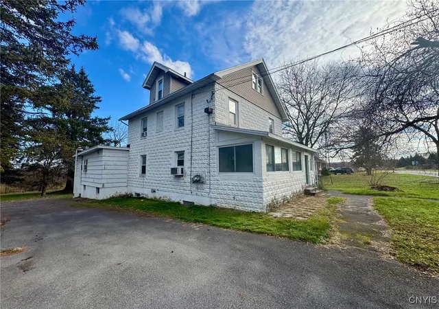 Homes for sale in Camillus, NY | 405 Horan Rd, Camillus, NY 13209 | MLS# S1651817