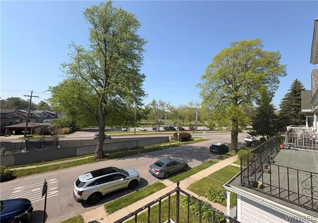 Homes for sale in Buffalo, NY | 115 Hayden St, Buffalo, NY 14210 | MLS# B1651389