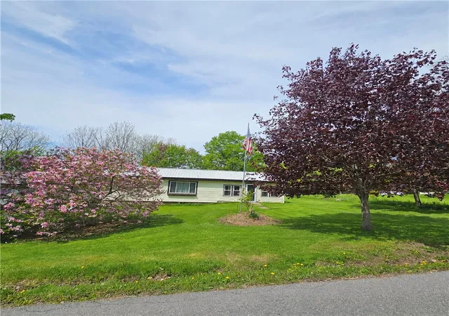 Homes for sale in Sterling, NY | 14443 Meade St, Sterling, NY 13156 | MLS# R1652307