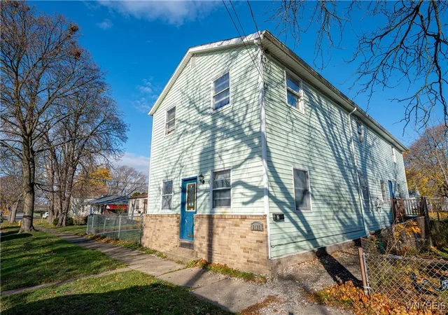 Photo 3 of Multi family home for sale at 2128 Jerauld Ave, Niagara Falls, NY 14305 | MLS# B1651182 | Listing updated on 2025-11-26