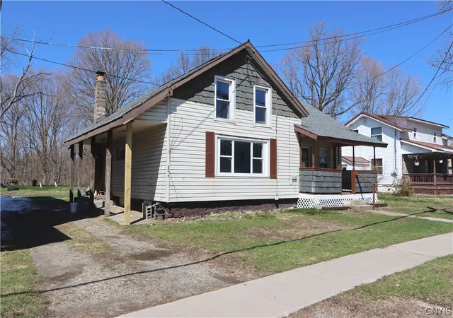 Homes for sale in Sandy Creek, NY | 6095 N Main St, Sandy Creek, NY 13145 | MLS# S1652567