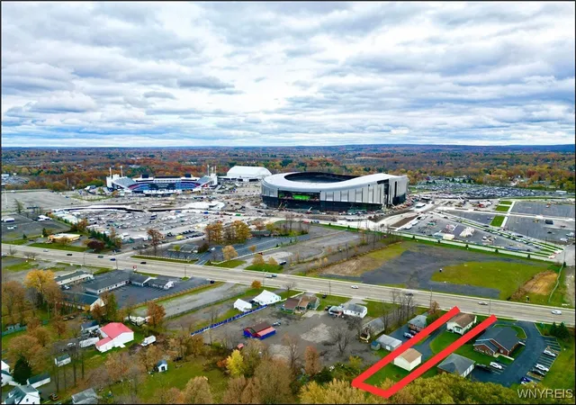 2nd image of 3976 Southwestern Blvd, Orchard Park, NY 14127 | MLS# B1652783