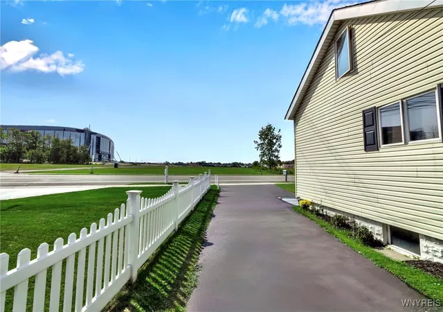 4th image of 3976 Southwestern Blvd, Orchard Park, NY 14127 | MLS# B1652783