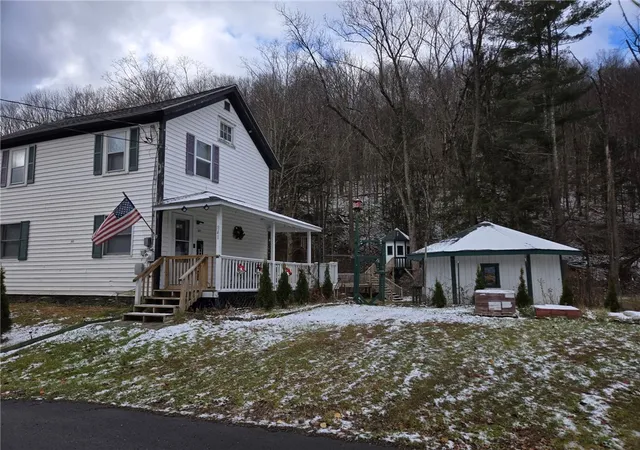 Homes for sale in Hancock, NY | 841 Cadosia Rd, Hancock, NY 13783 | MLS# R1650086