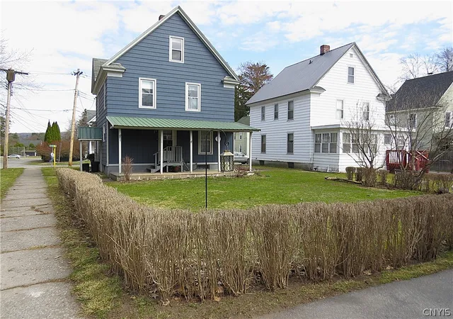 Homes for sale in German Flatts, NY | 21 Gordon Pl, German Flatts, NY 13357 | MLS# S1653101
