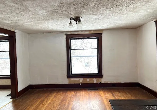 Photo 5 of Sale Pending at 5969 Stockbridge Hl Rd, Munnsville, NY 13409 | MLS# S1653106 | Listing updated on 2026-07-21