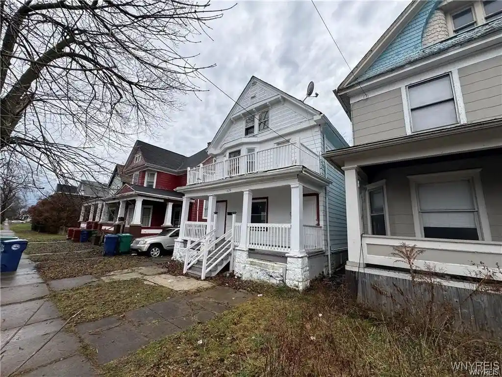 Photo 1 of Multi family home for sale at 1825 Pierce Ave #2, Niagara Falls, NY 14301 | MLS# B1653363 | Listing updated on 2025-12-03