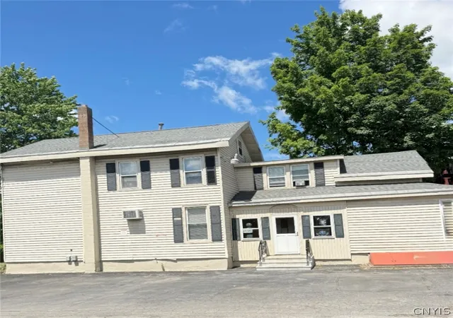 Photo 4 of House for sale at 420 W Dominick St, Rome, NY 13440 | MLS# S1653722 | Listing updated on 2026-06-01